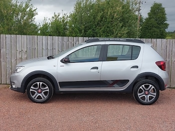 Used Dacia Sandero Stepway 2019 for sale - 78757070: Photo