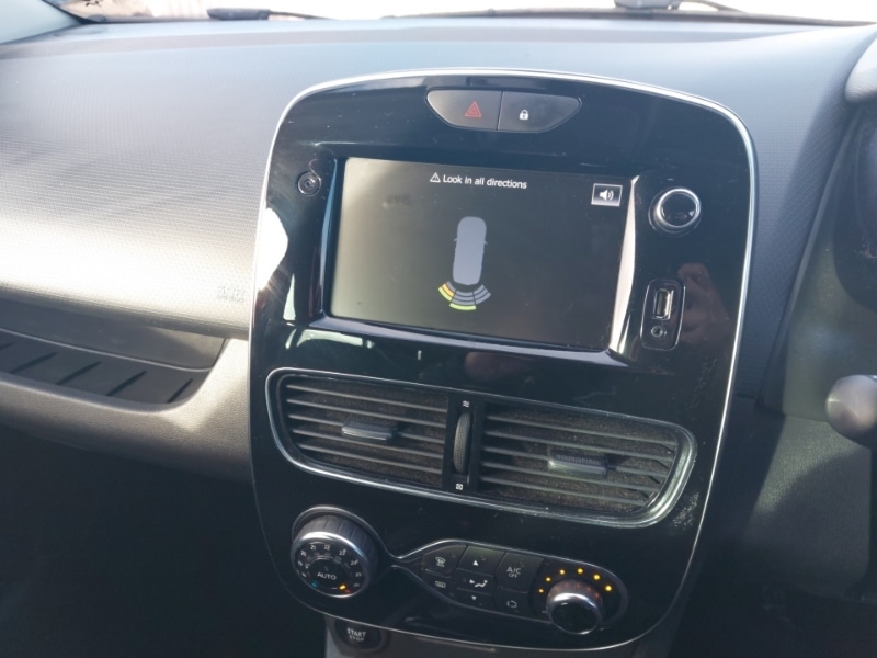 Used Renault Clio 2019 for sale - 76639430: Photo 10