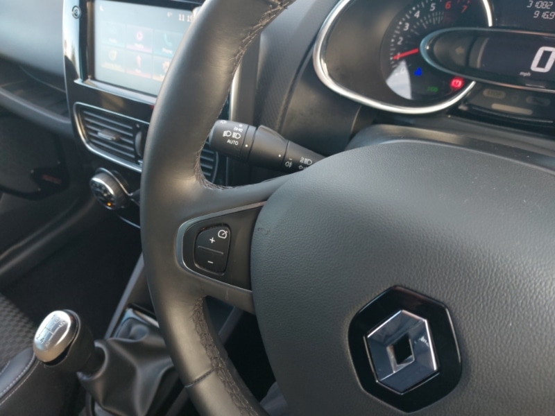 Used Renault Clio 2019 for sale - 76639430: Photo 16