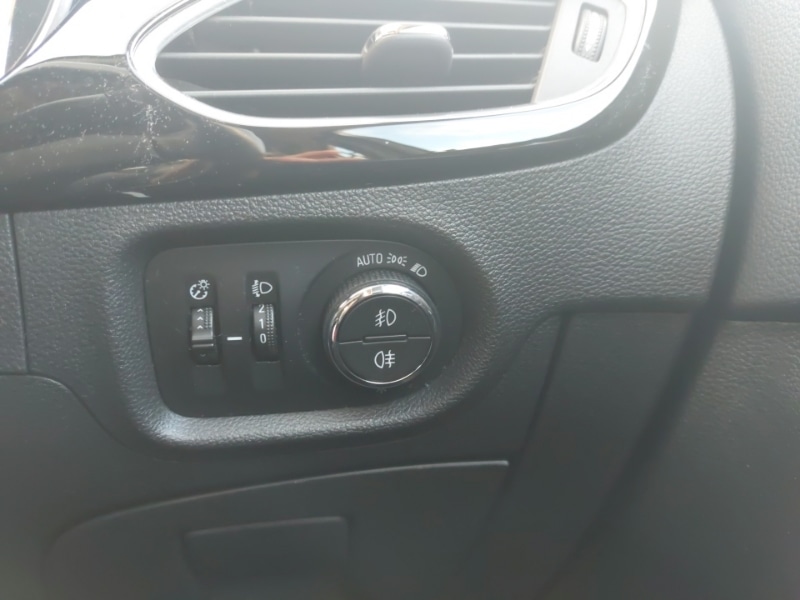 Used Vauxhall Astra 2018 for sale - 76613845: Photo 17