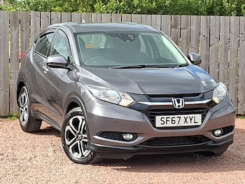 Used Honda HR-V 2017 for sale - 79536939: Photo