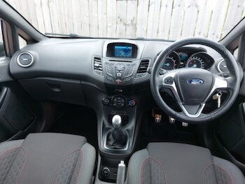 Used Ford Fiesta 2017 for sale - 78490440: Photo