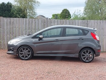 Used Ford Fiesta 2017 for sale - 78490440: Photo