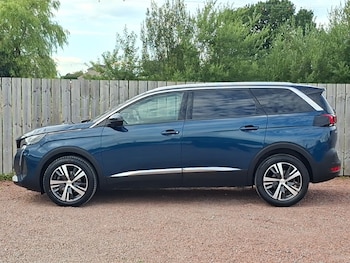 Used Peugeot 5008 2023 for sale - 79517569: Photo
