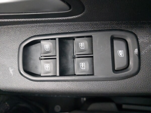Used Dacia Duster 2023 for sale - 76275790: Photo 19