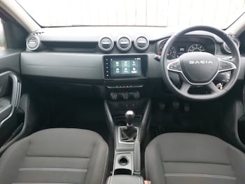 Used Dacia Duster 2023 for sale - 76275790: Photo 2