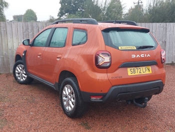 Used Dacia Duster 2023 for sale - 76275790: Photo 3