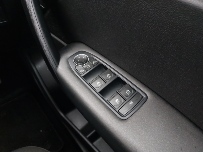 Used Renault Captur 2020 for sale - 76418973: Photo 19