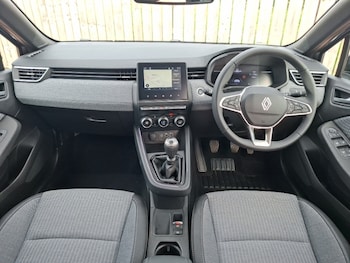 Used Renault Clio 2025 for sale - 79185943: Photo