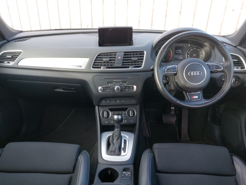 Used Audi Q3 2018 for sale - 76893445: Photo 2