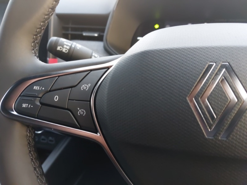 Used Renault Clio 2025 for sale - 77028556: Photo 15