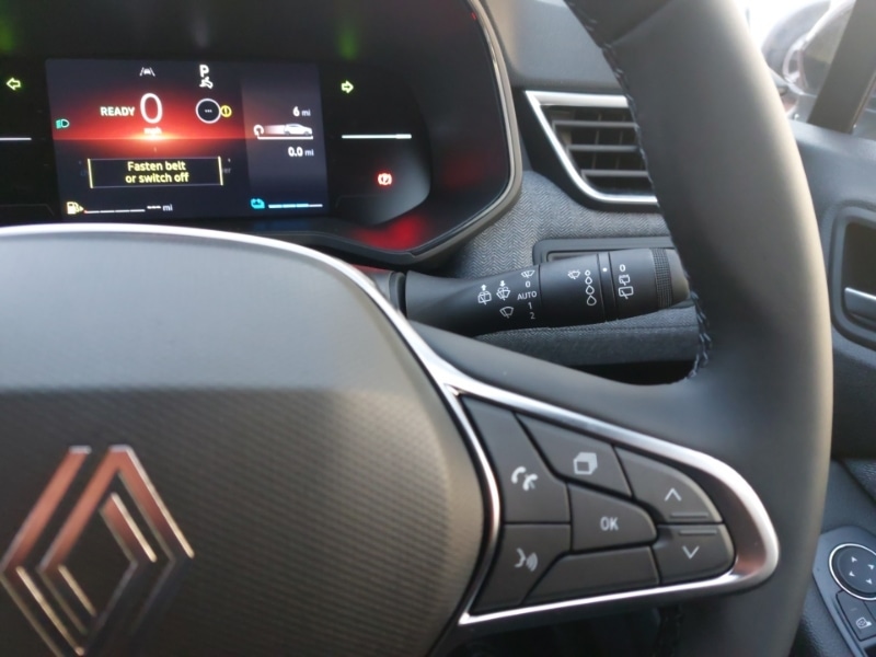 Used Renault Clio 2025 for sale - 77028556: Photo 17