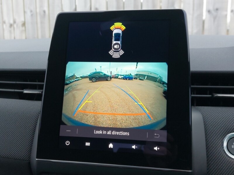 Used Renault Clio 2025 for sale - 77652185: Photo 11