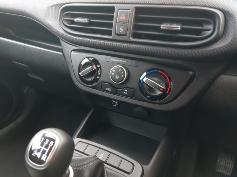 Used Hyundai i10 2022 for sale - 76695756: Photo 14