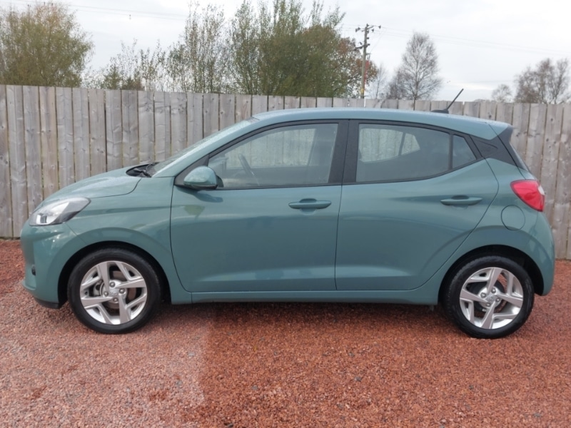 Used Hyundai i10 2022 for sale - 76695756: Photo 4