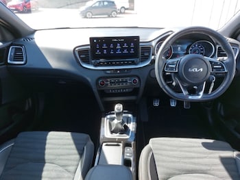 Used Kia XCeed 2023 for sale - 78355228: Photo