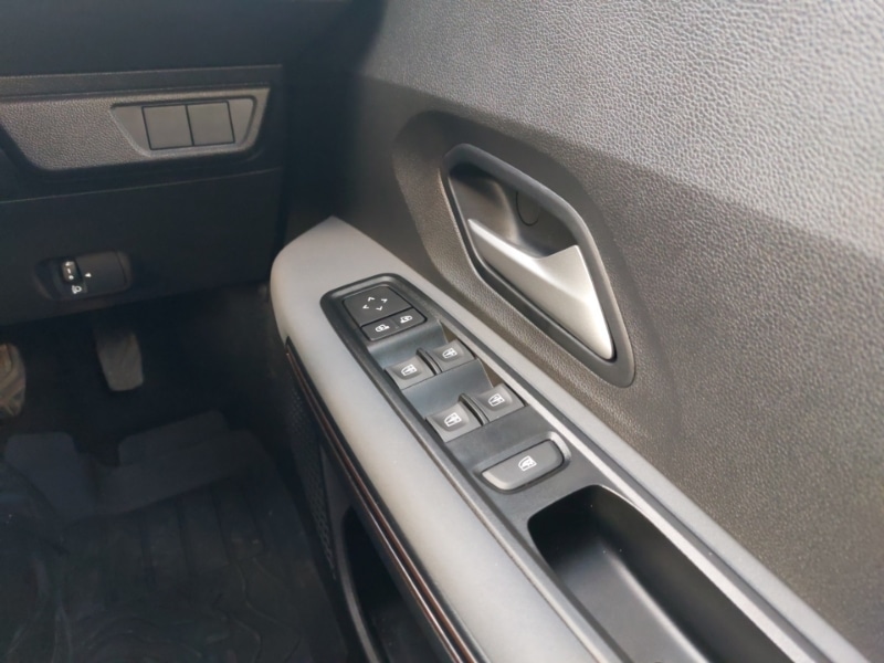 Used Dacia Sandero Stepway 2023 for sale - 76602393: Photo 18