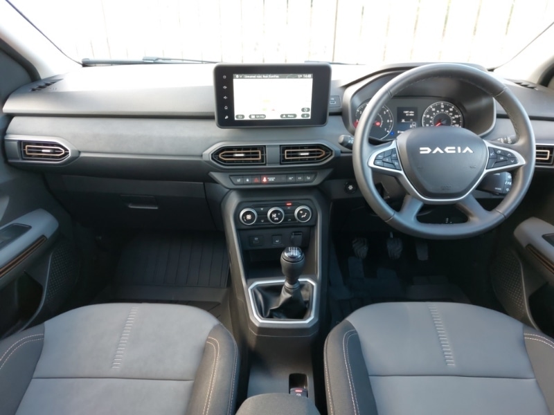 Used Dacia Sandero Stepway 2023 for sale - 76602393: Photo 2