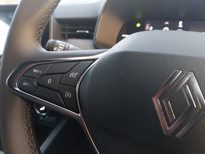 Used Renault Clio 2025 for sale - 77028560: Photo 16