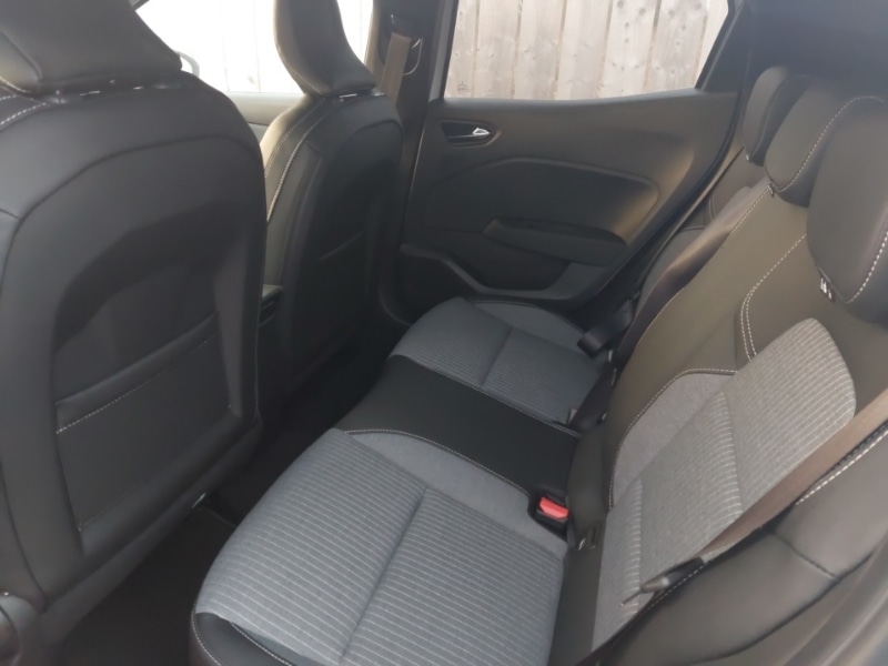 Used Renault Clio 2025 for sale - 77028560: Photo 6