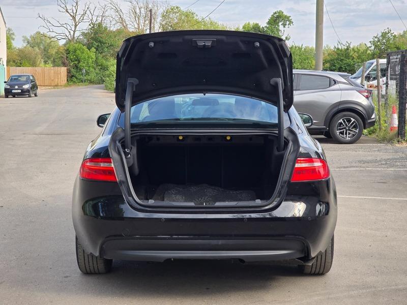 Used Jaguar XE 2015 for sale - 76573364: Photo 10