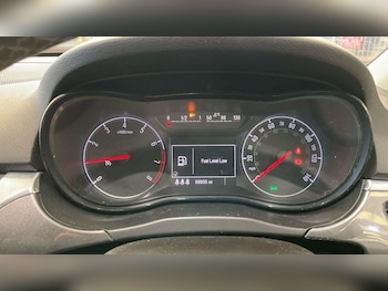 Used Vauxhall Corsa 2016 for sale - 76239421: Photo 3