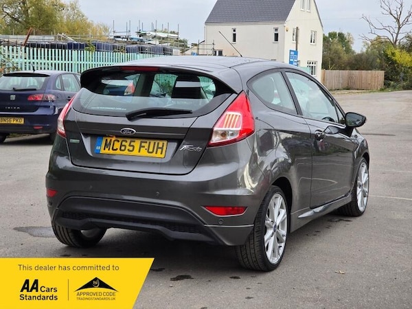 Used Ford Fiesta 2015 for sale - 76239241: Photo 8