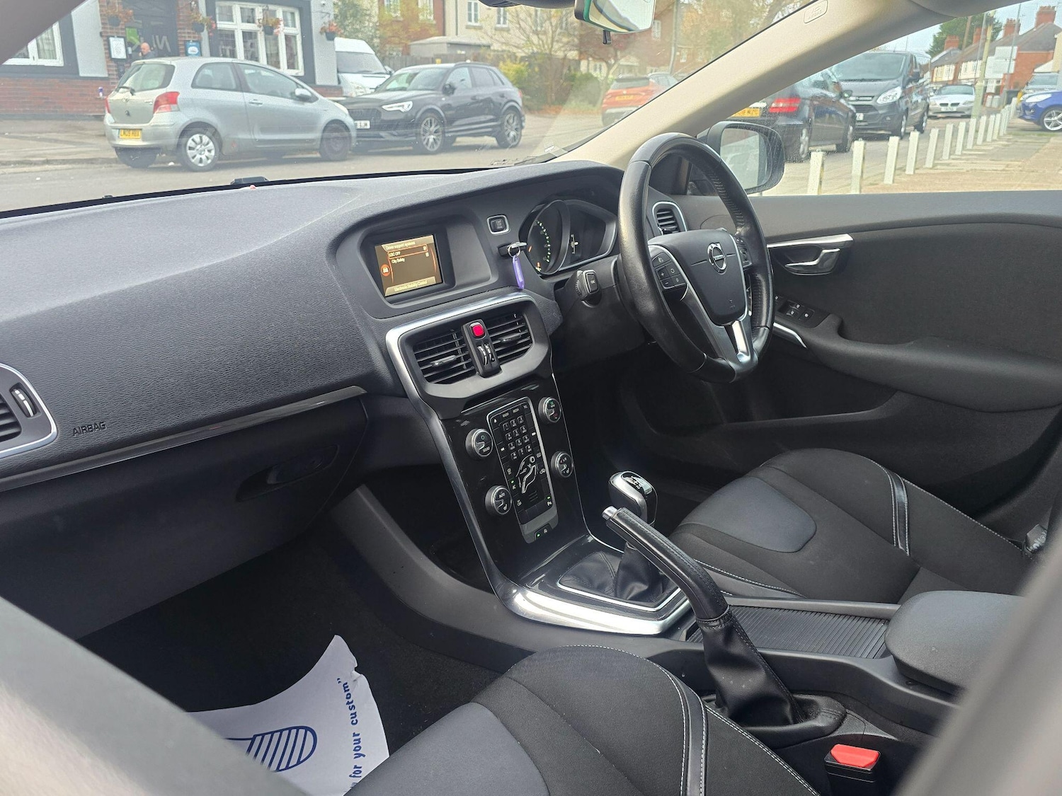 Used Volvo V40 2017 for sale - 76572503: Photo 35