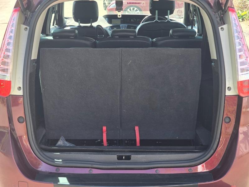 Used Renault Grand Scenic 2014 for sale - 76572152: Photo 12