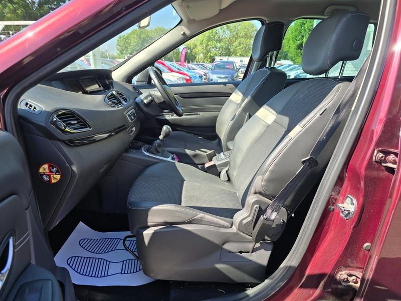 Used Renault Grand Scenic 2014 for sale - 76572152: Photo 19
