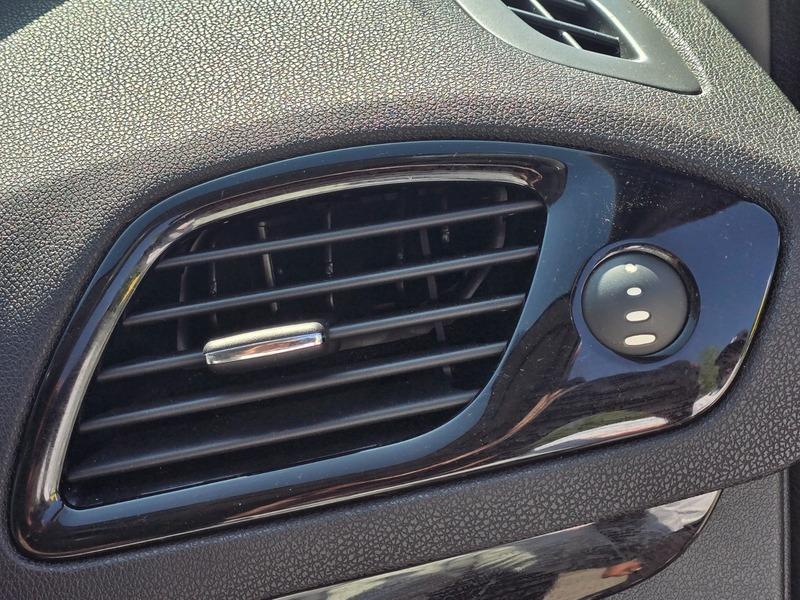 Used Renault Grand Scenic 2014 for sale - 76572152: Photo 31