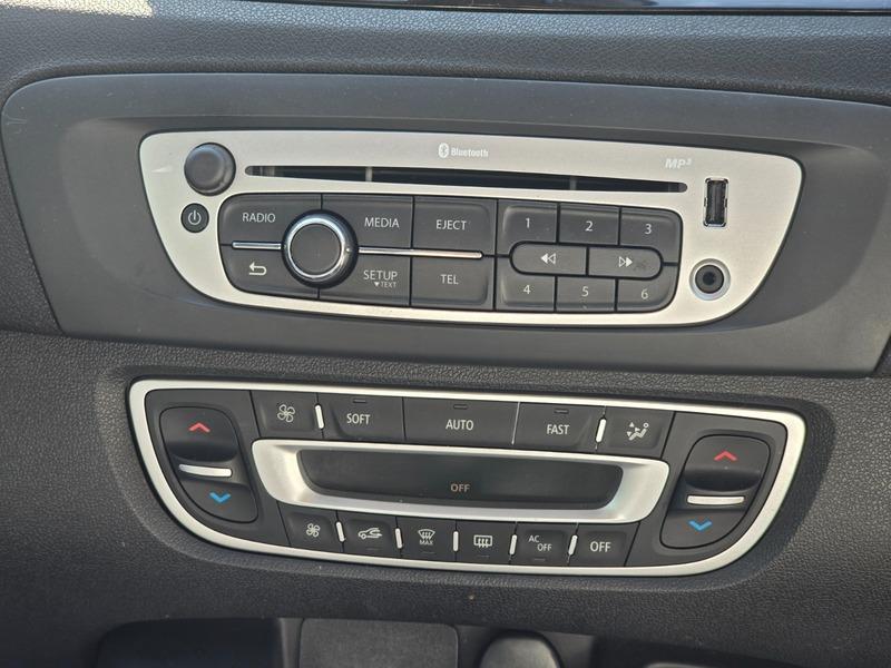 Used Renault Grand Scenic 2014 for sale - 76572152: Photo 37