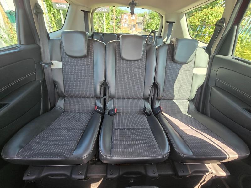 Used Renault Grand Scenic 2014 for sale - 76572152: Photo 45