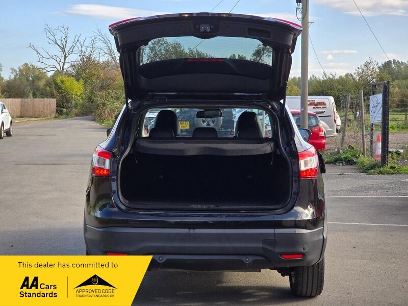 Used Nissan Qashqai 2014 for sale - 76175002: Photo 11