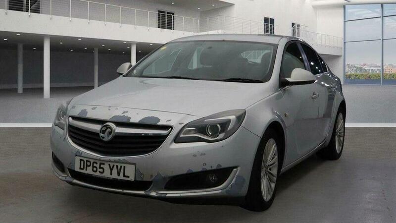 Used Vauxhall Insignia 2015 for sale - 76727412: Photo 2
