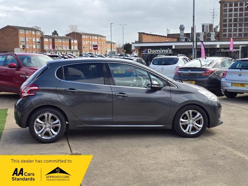 Used Peugeot 208 2014 for sale - 78058422: Photo 11