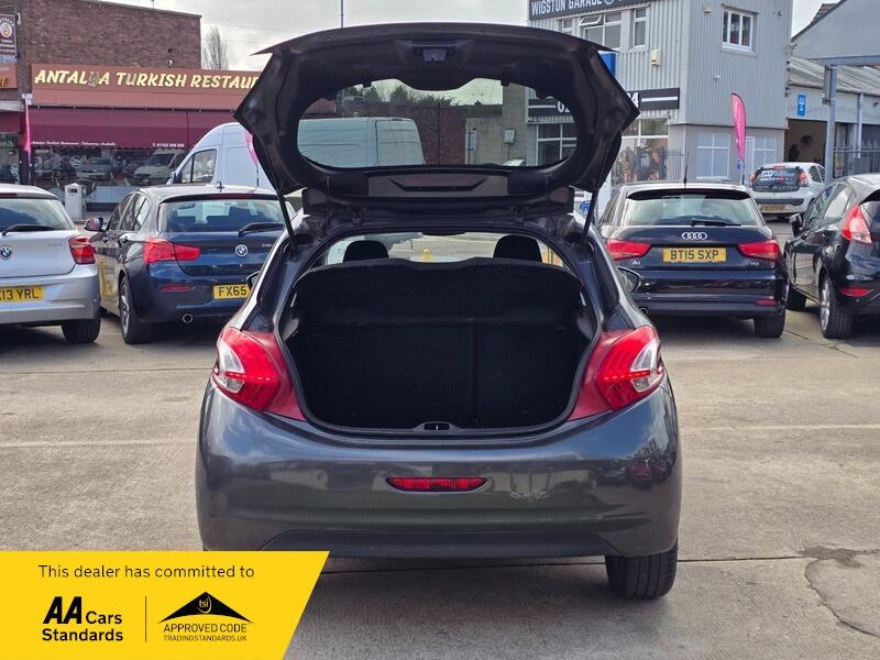 Used Peugeot 208 2014 for sale - 78058422: Photo 13