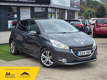 Used Peugeot 208 2014 for sale - 78058422: Photo