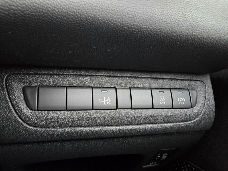 Used Peugeot 208 2014 for sale - 78058422: Photo 24