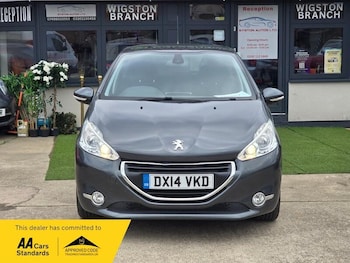 Used Peugeot 208 2014 for sale - 78058422: Photo