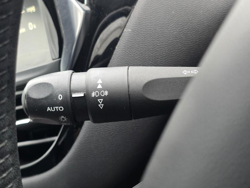 Used Peugeot 208 2014 for sale - 78058422: Photo 36