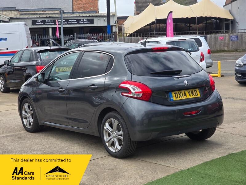 Used Peugeot 208 2014 for sale - 78058422: Photo 8