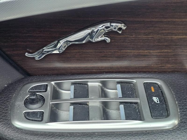 Used Jaguar XF 2012 for sale - 74520884: Photo 22