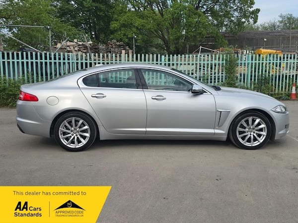 Used Jaguar XF 2012 for sale - 74520884: Photo 5