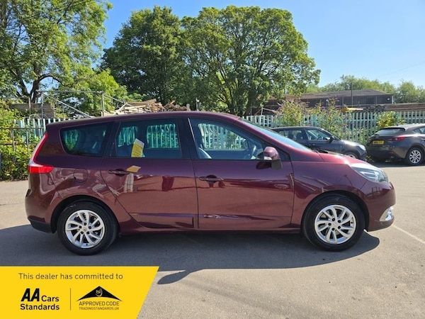 Used Renault Grand Scenic 2014 for sale - 75198602: Photo 13