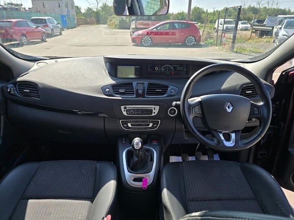 Used Renault Grand Scenic 2014 for sale - 75198602: Photo 17
