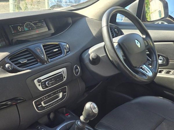 Used Renault Grand Scenic 2014 for sale - 75198602: Photo 20