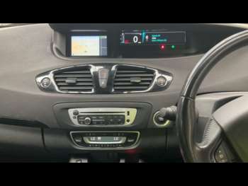 Used Renault Grand Scenic 2014 for sale - 75198602: Photo