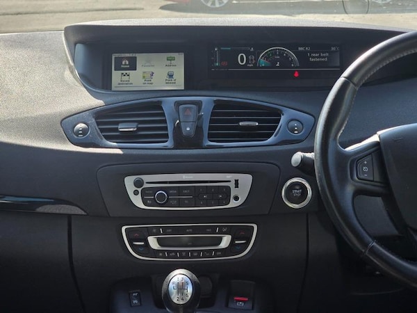 Used Renault Grand Scenic 2014 for sale - 75198602: Photo 46