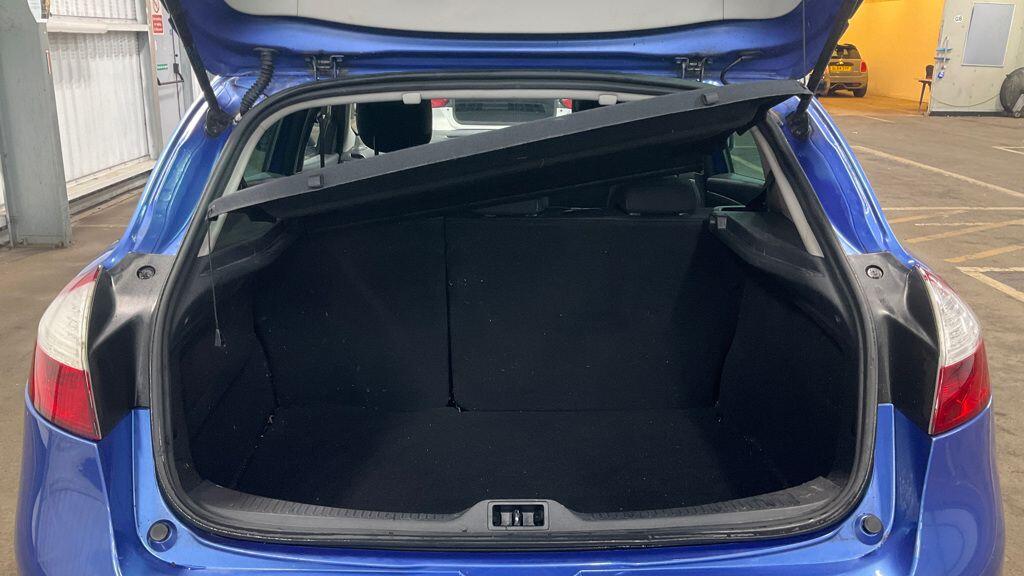 Used Renault Megane 2014 for sale - 77658306: Photo 10